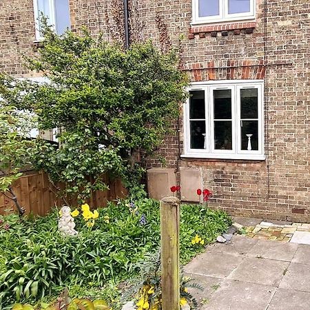 Gorgeous Two Bedroom House In Ely Luaran gambar