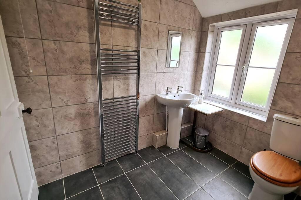 Gorgeous Two Bedroom House In Ely Luaran gambar